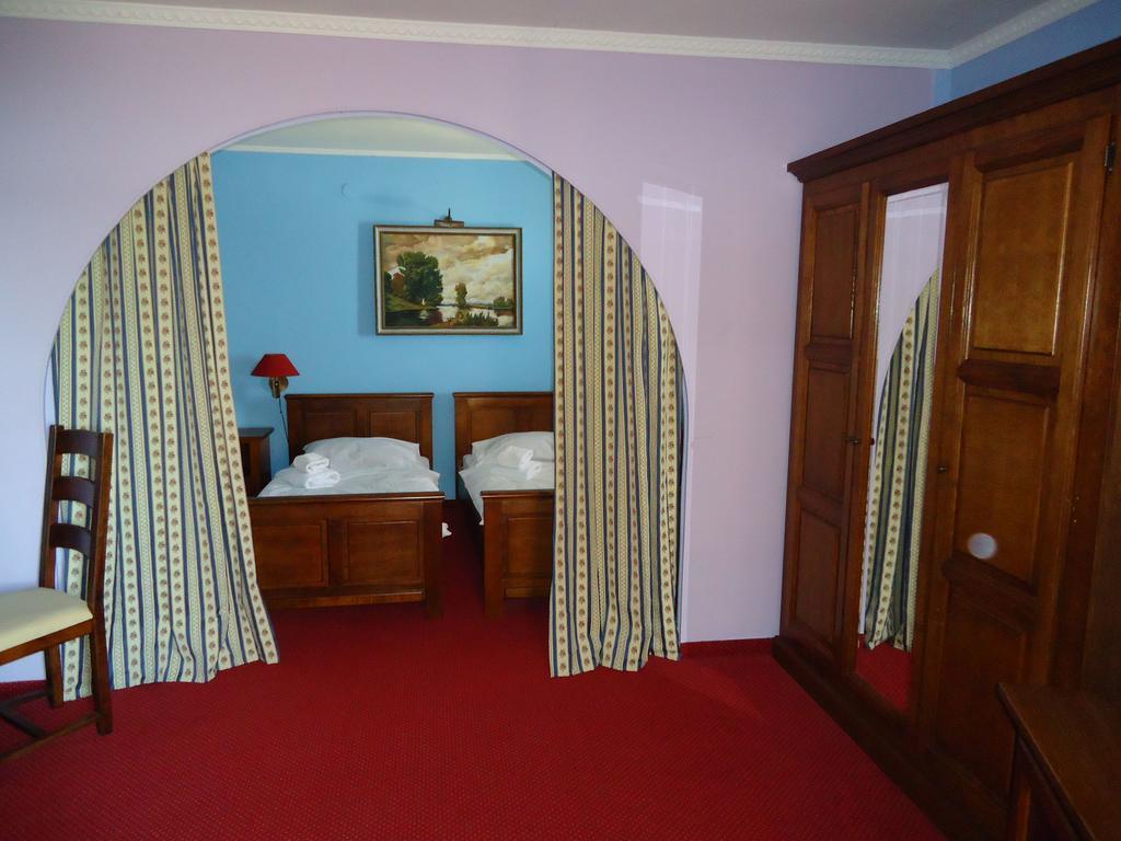 Hotel Koral 메덜린 객실 사진