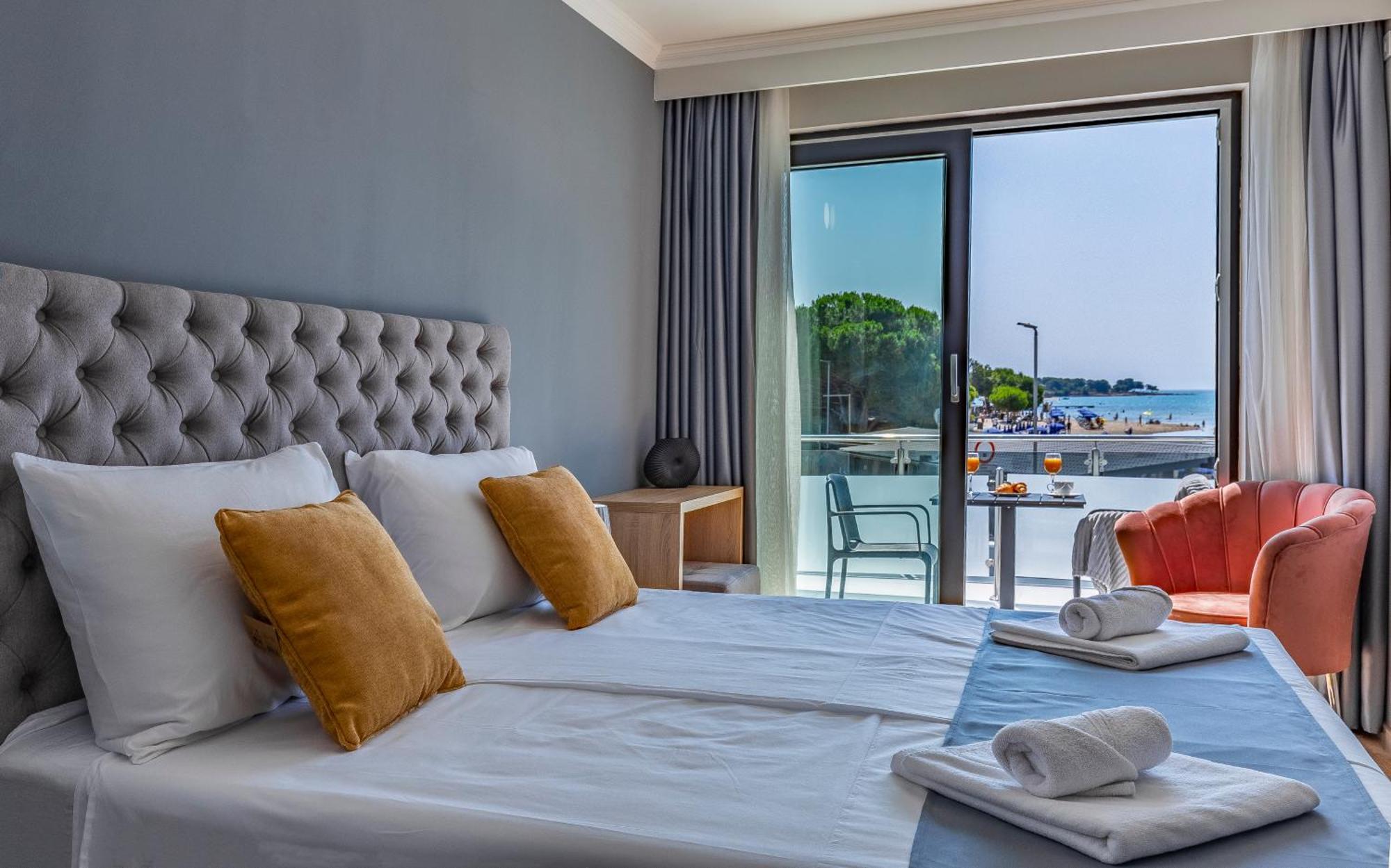 Hotel Koral 메덜린 외부 사진
