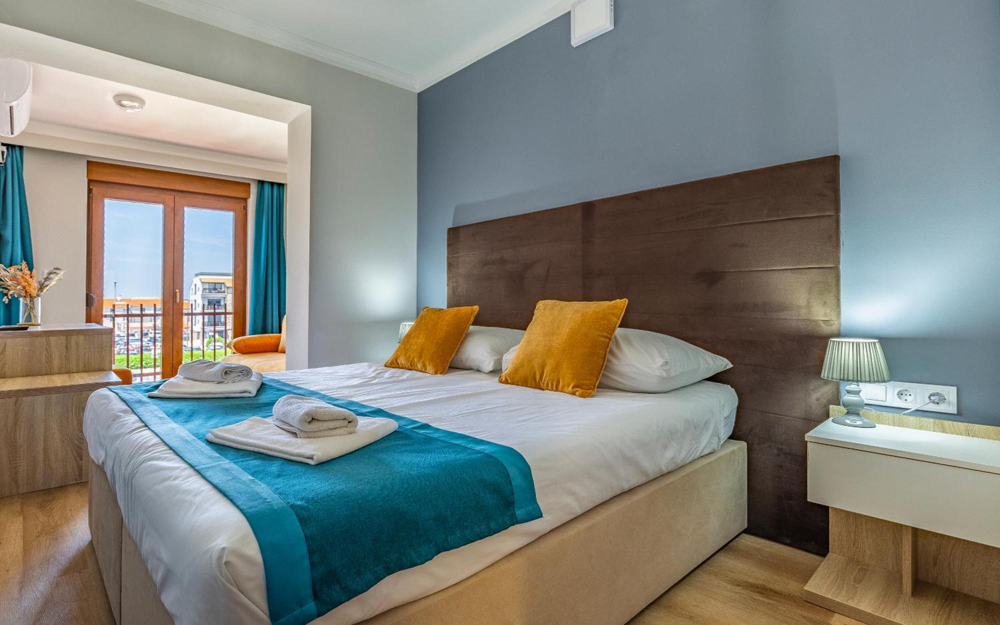 Hotel Koral 메덜린 외부 사진