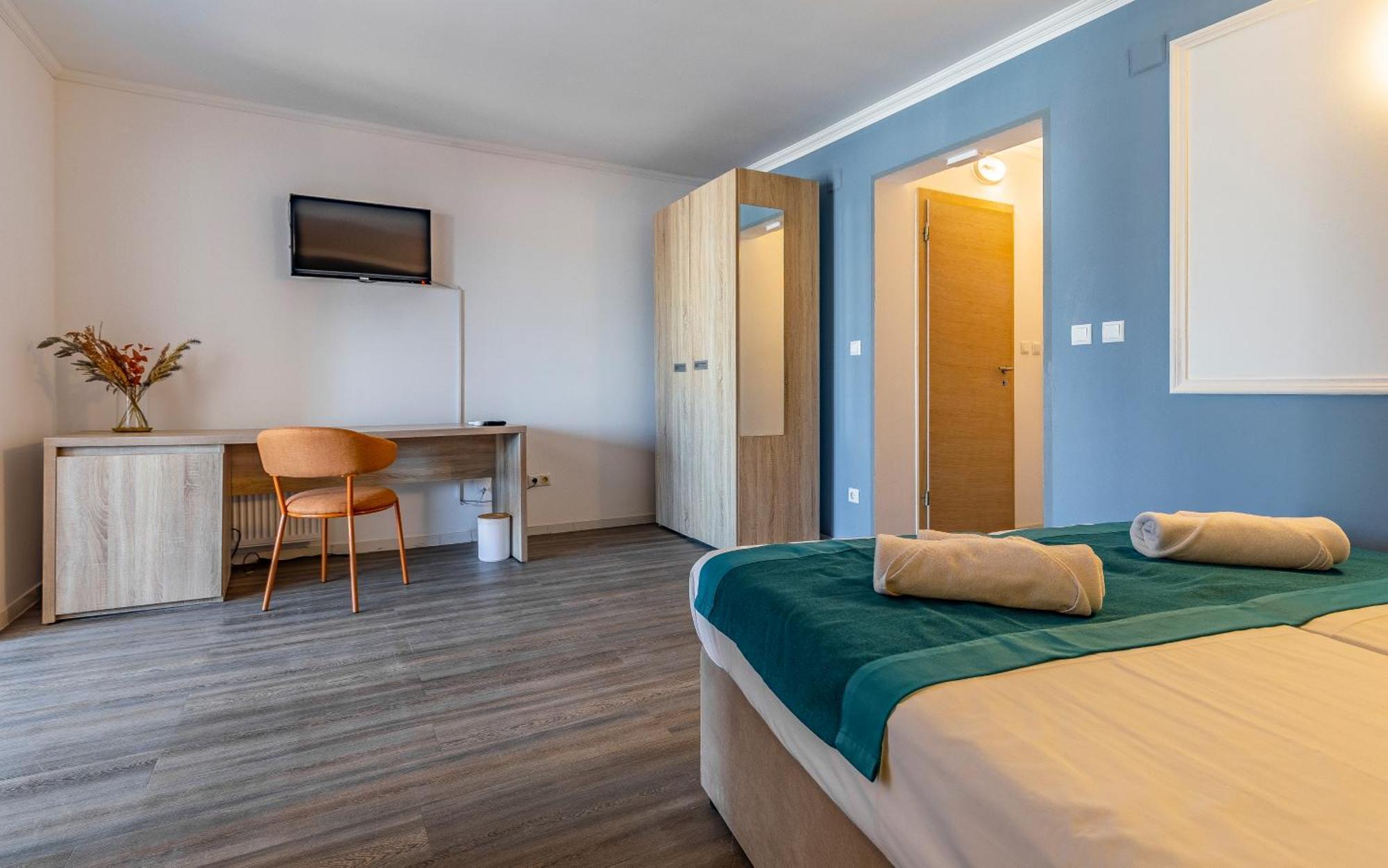 Hotel Koral 메덜린 외부 사진