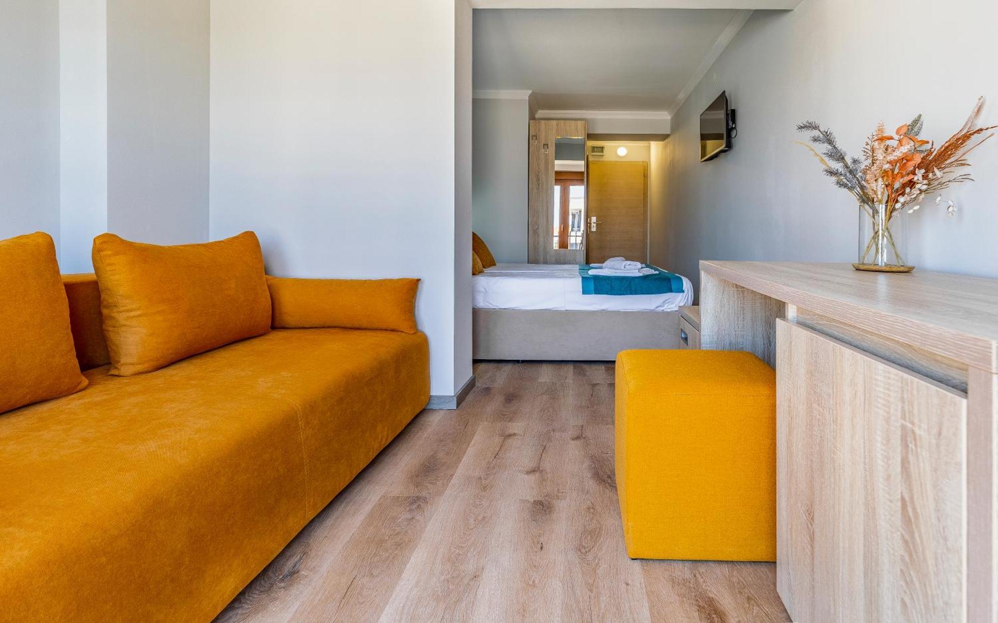 Hotel Koral 메덜린 외부 사진